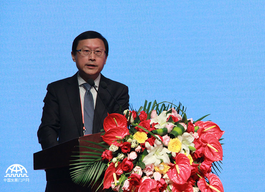 法国欧瑞泽投资集团董事总经理、大中国区总裁陈永岚在第三届世界新兴产业大会上作主题演讲。(段亚英 摄)