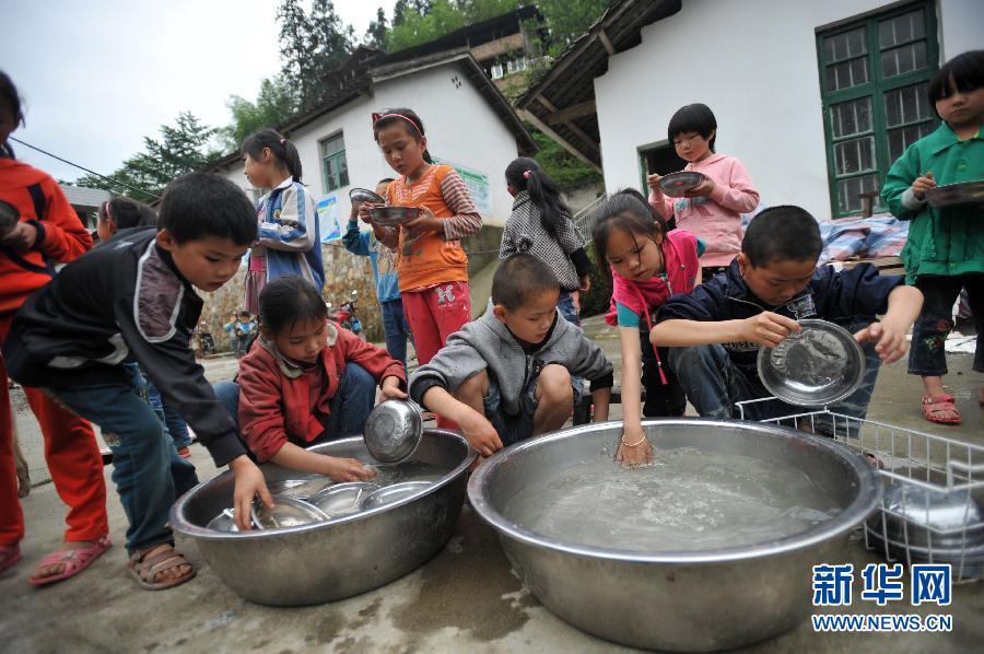 （新华全媒头条·扶贫调查）（5）长在贫困山区的孩子