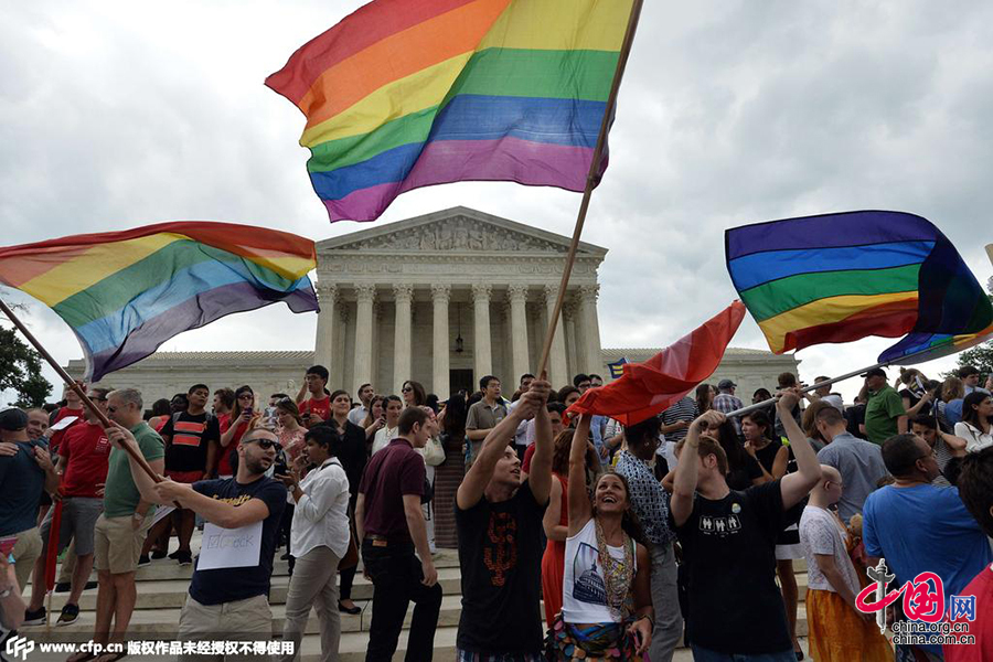 美最高法院裁定同性婚姻合法 支持者庆祝[组图