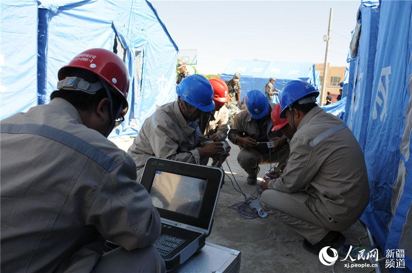 国网新疆电力公司第一时间启动应急预案，与灾难抗争的抗震救灾保电行动全面展开。