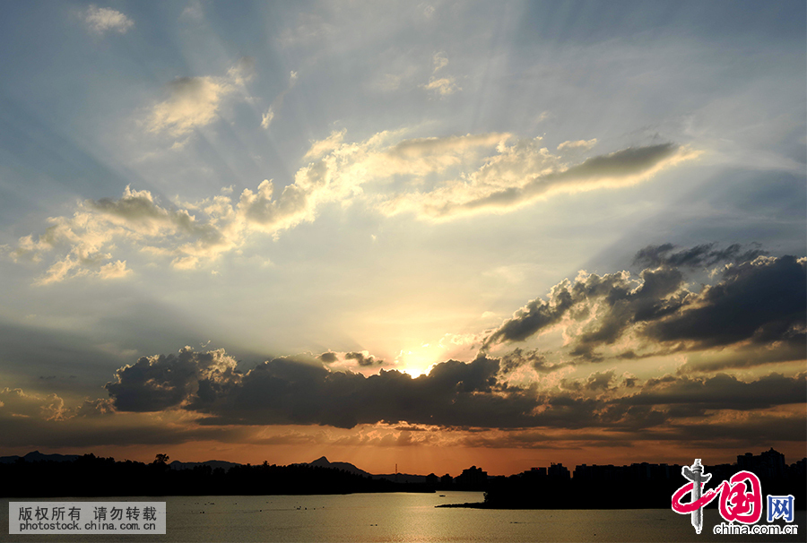 24节气小暑：少动多静 饮食需清淡【组图】