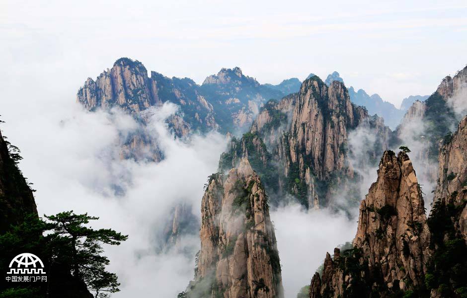 黄山风景区：幻化无穷的“黄山云烟曲”