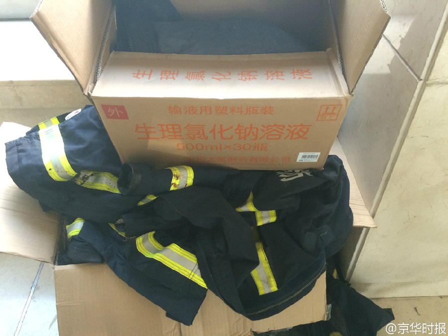 天津爆炸已致多名消防员牺牲 仍有消防员失联