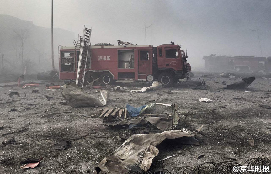 天津爆炸已致多名消防员牺牲 仍有消防员失联