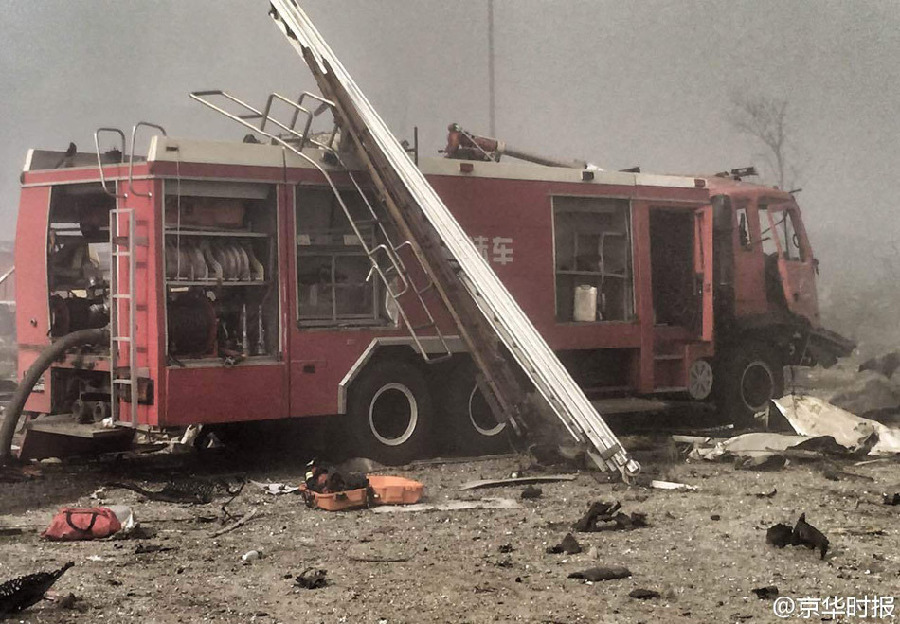 天津爆炸已致多名消防员牺牲 仍有消防员失联