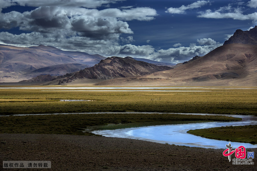 穿越青藏高原阿里大北线 河湖灵秀[组图]