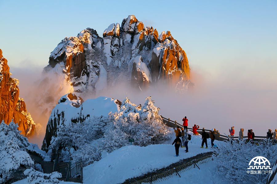 黄山风景区跻身中国最美十大名山组图