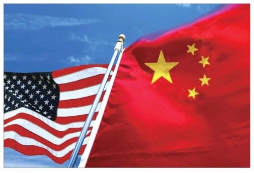 美媒分析认为，中国决定向世界开放时，恰逢美国推动全球化。中国顺应这样的战略机遇，迅速发展，而美国却削弱其自身在世界的地位。