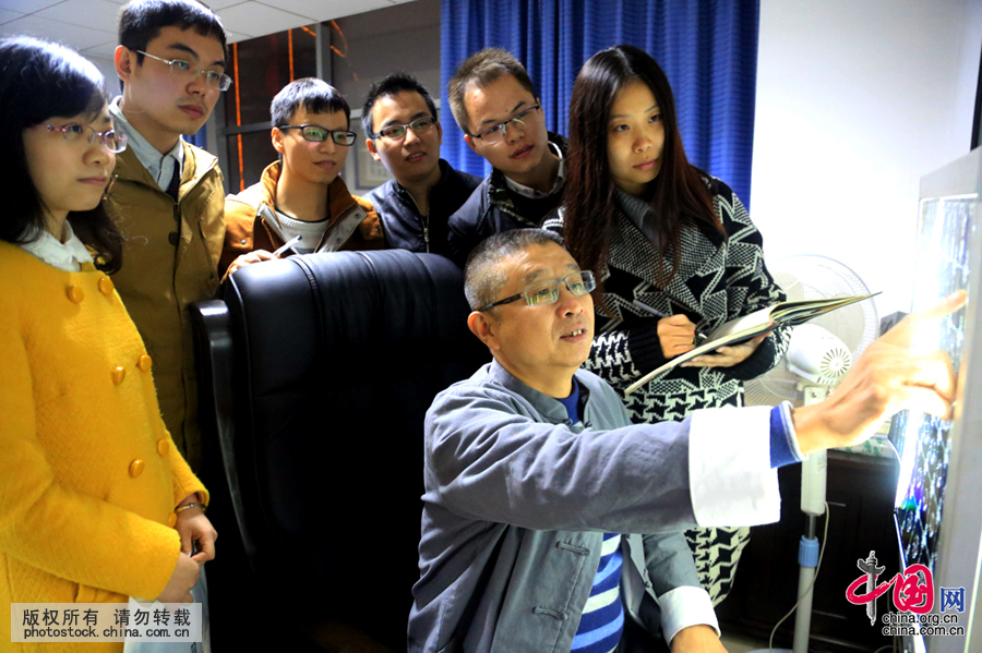 【中国故事】外科医生罗志刚的“on call 24小时”