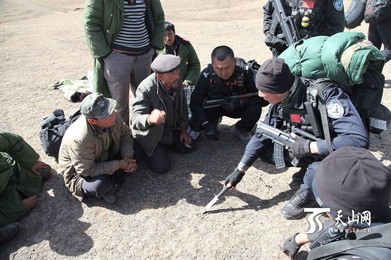 新疆打掉一境外极端组织直接指挥的暴恐团伙 歼灭全部暴徒