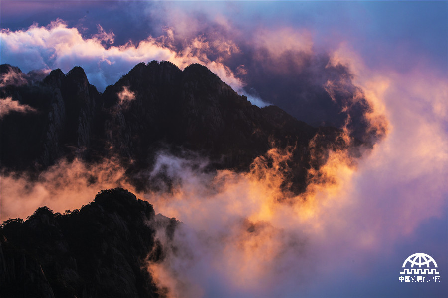 黄山：如梦如幻的“云霞美景”