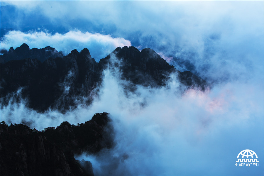 黄山：如梦如幻的“云霞美景”
