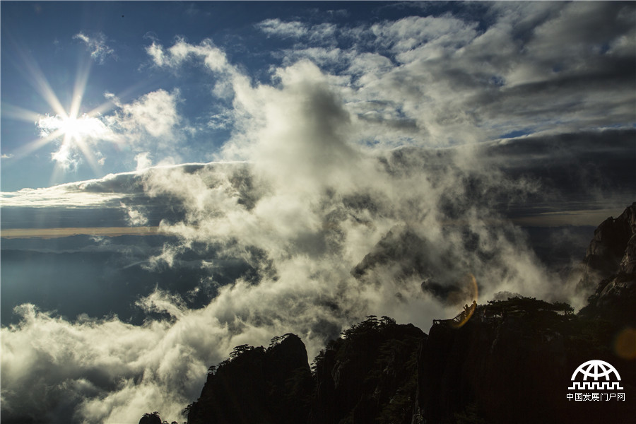 黄山：如梦如幻的“云霞美景”