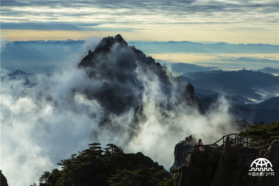 黄山：如梦如幻的“云霞美景”