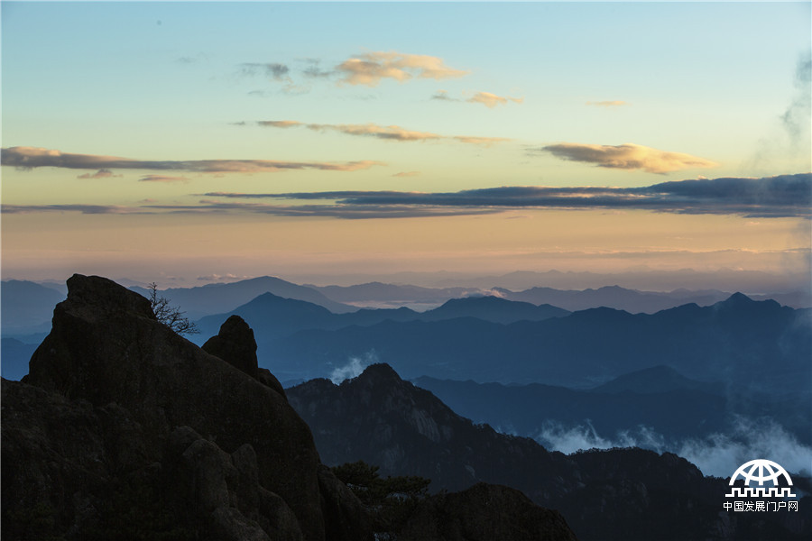 黄山：如梦如幻的“云霞美景”