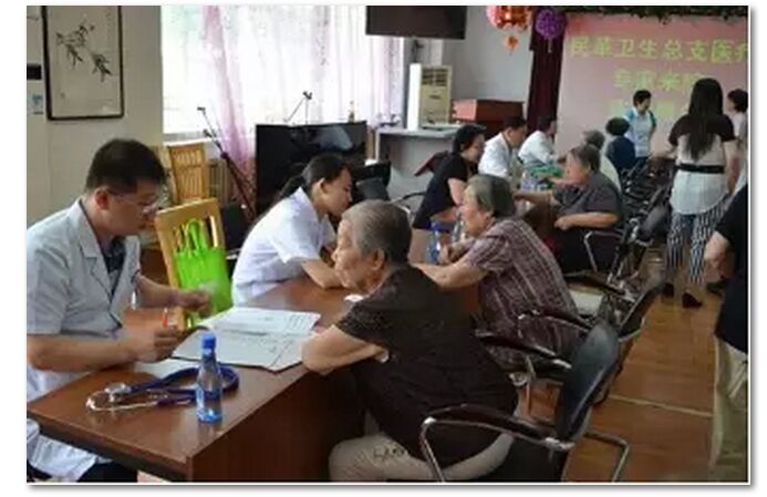 破解“看病難、看病貴”，國務院2015年做了這9件大事