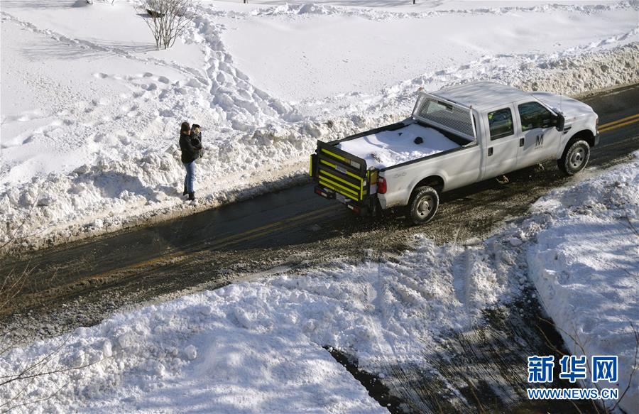 （國際）（1）暴風雪后出行難