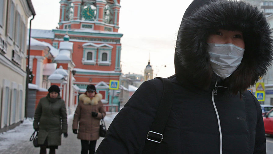 俄多地爆发甲型H1N1流感 民众戴口罩出行
