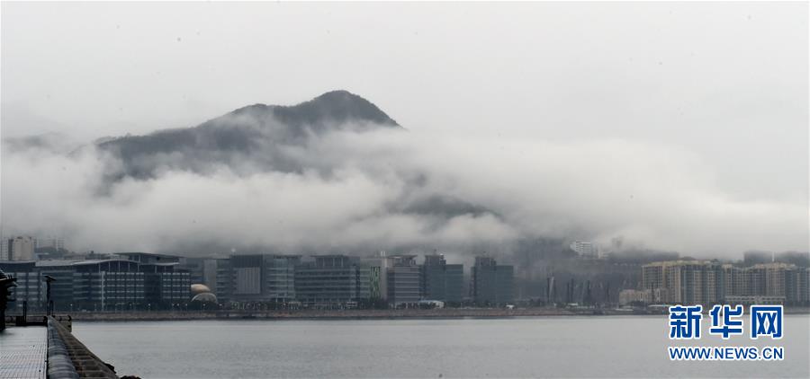 （XHDW）（3）浓雾锁香港