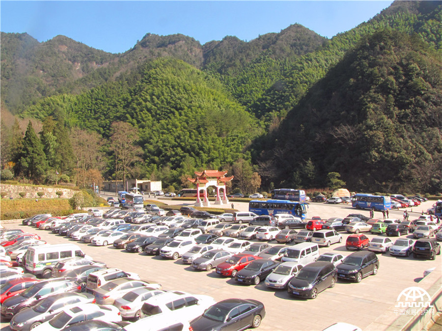 安徽:猴年黄山旅游红了火 安徽:猴年黄山旅游红了火