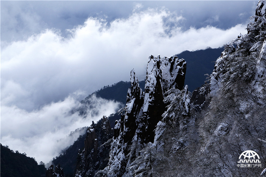 雪后黄山：银妆素裹、玉砌冰雕