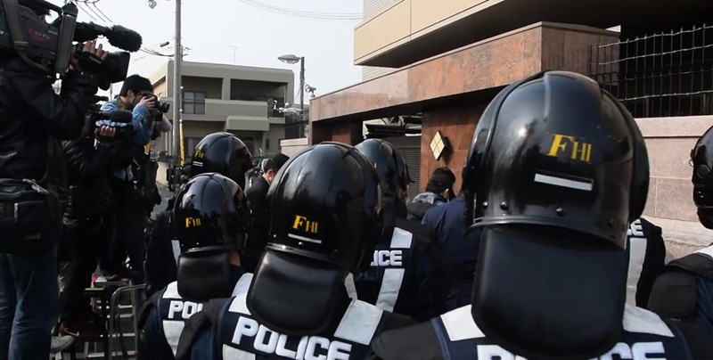 日最大黑社会组织神户山口组总部遭警察列队抄家