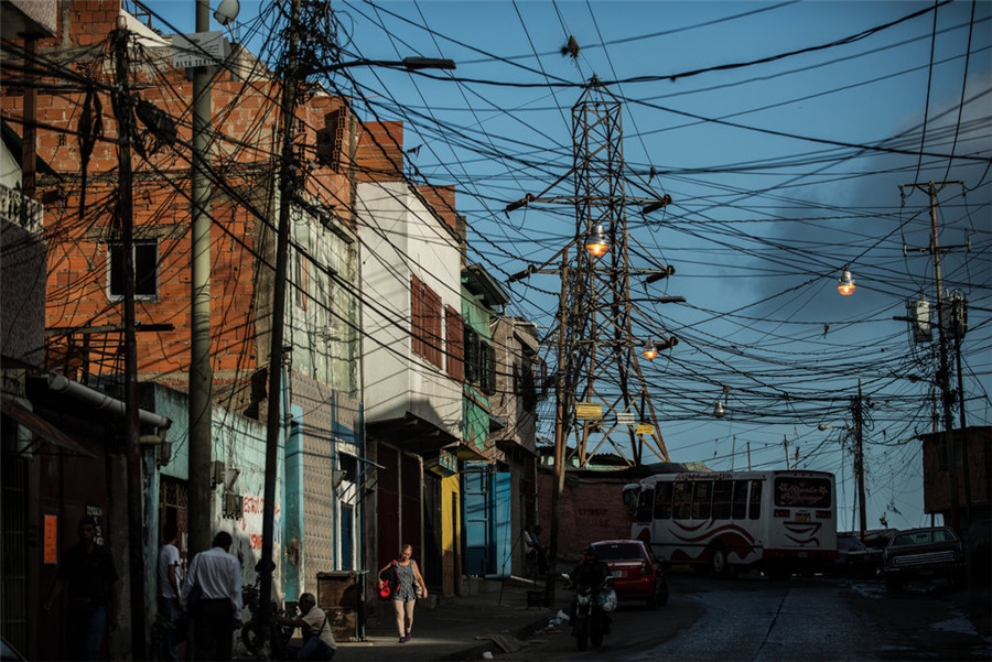 绝望的委内瑞拉:民众基本生活物资短缺