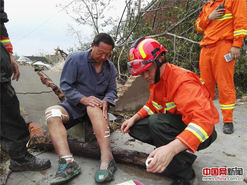驰援阜宁:江苏消防全警动员 搜救疏散群众800