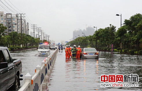 泉州：抗击台风“尼伯特” 消防营救疏散51人