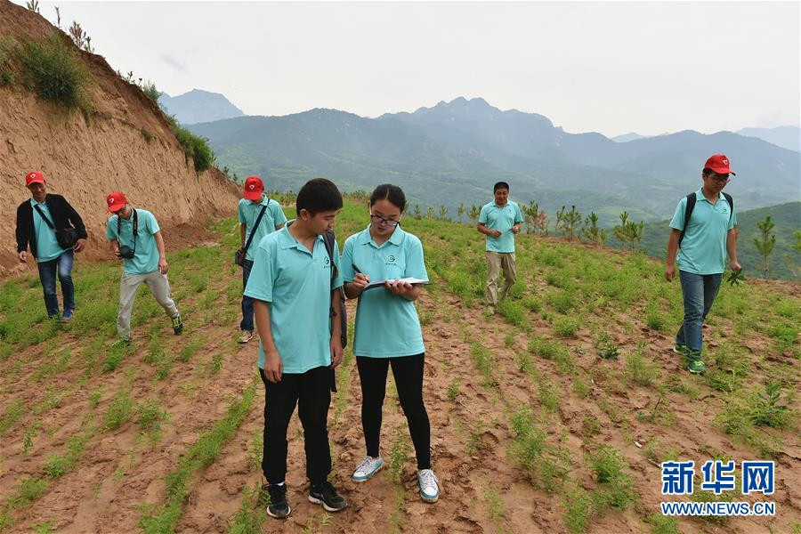 山西:农大学生走进国家贫困县 知识改变面貌_