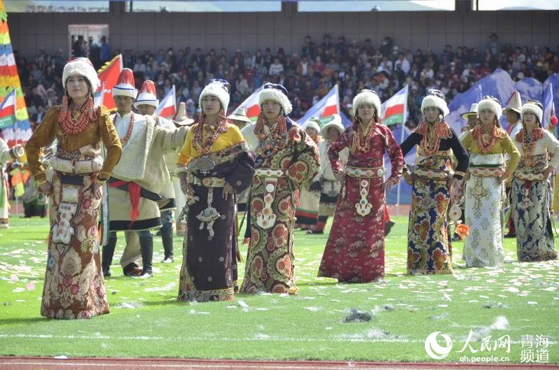八月，来果洛与格萨尔文化“亲密接触”【7】
