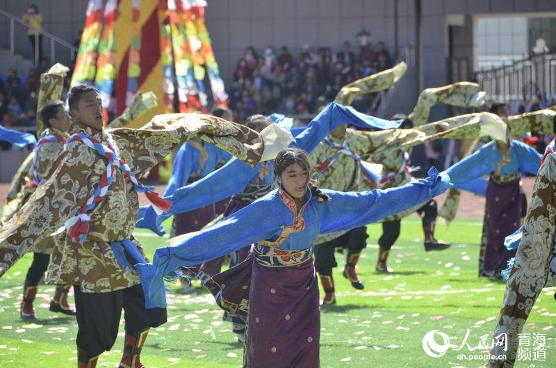 八月，来果洛与格萨尔文化“亲密接触”【9】