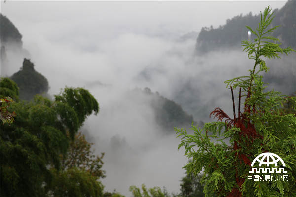 湖南省花垣县十八洞村风景秀丽。王振红摄