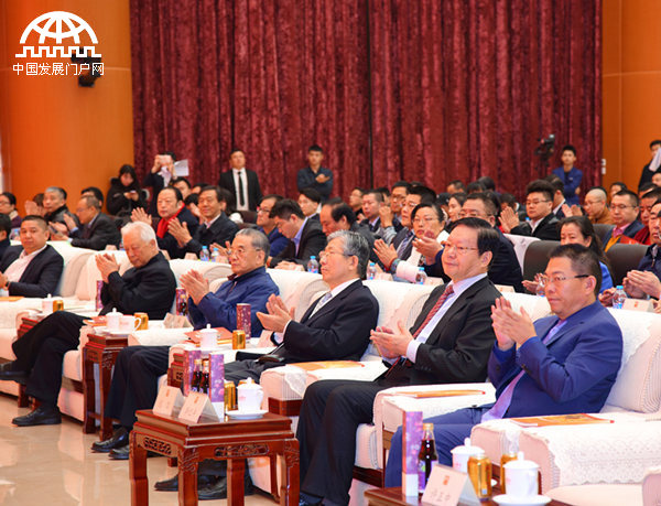 精准扶贫,改善民生,公益慈善论坛,慈善事业