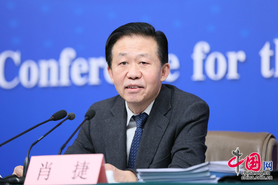 肖捷答中国网记者提问:营改增试点促进产业升