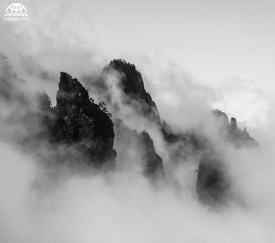 黄山有一种惊艳叫山峦峡谷升腾起袅袅的云烟