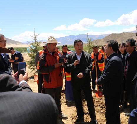 西藏雅鲁藏布江启动治沙生态扶贫工程