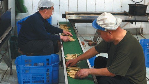 '五毛零食'扎堆农村学校周边 部分零食食品添加剂超标