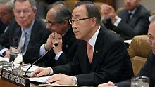 UN Secretary-General Ban Ki-moon holds a meeting with the Secretary-General of the Arab League Amr Moussa and Arab foreign ministers to discuss the Gaza crisis at the UN headquarters in New York, the United States, on January 5, 2009.