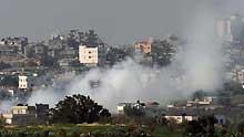 Smokes rise following Israeli airstrikes in the northern Gaza Strip on January 5, 2009. Israel continued on Monday its military attacks on the Palestinians in the Gaza Strip since the start on December 27, 2008, leaving at least 514 people dead and 2,600 others wounded.