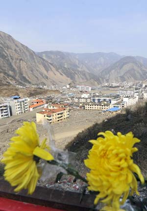 Photo taken on January 12, 2009 shows the wreckage of Beichuan County, which were damaged by the May 12 devastating earthquake last year, southwest China's Sichuan Province. People in Beichuan had engaged in reconstructing their hometown with 47,814 farmers' houses completed or being built, which account for 76 percent of the total.