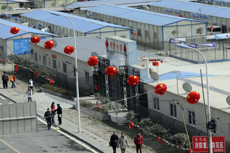 Photo taken on January 24, 2009 shows a temporary makeshift decorated with lanterns for the coming Spring Festival in Yingxiu Township of Wenchuan County, southwest China's Sichuan Province.
