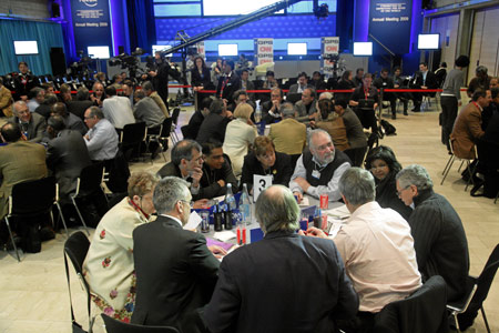 Participants attend the session 'The Global Agenda for 2009: The View from Davos' at the World Economic Forum Annual Meeting 2009 in Davos, Switzerland, on February 1, 2009.