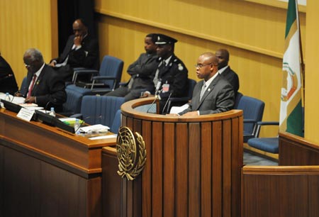 Maxwell Mkwezalamba, African Union commissioner for economic affairs, addresses a session on finacial crisis during the AU Summit in Addis Ababa, capital of Ethiopia, on February 3, 2009.