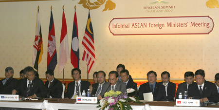 Association of Southeast Asian Nations (ASEAN) Secretary General Surin Pitsuwan (L, Front) and Thailand's Foreign Minister Kasit Piromya (C, Front) attend the ASEAN Foreign Minister's Informal Meeting at Hua Hin, Thailand, on February 27, 2009. The informal meeting of Foreign ministers of the 14th Summit of ASEAN opened on Friday. 