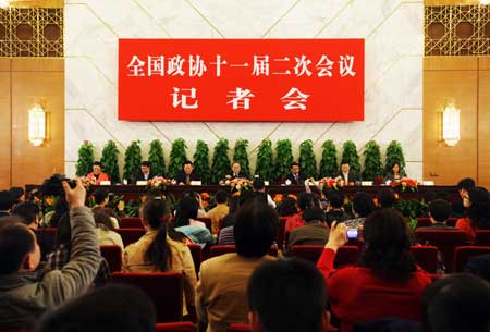 A press conference on proposals for promoting steady and relatively rapid economic growth is held by the Second Session of the 11th National Committee of the Chinese People&apos;s Political Consultative Conference (CPPCC) at the Great Hall of the People in Beijing, capital of China, on March 6, 2009. Li Yining, Li Deshui, Chen Xiwen, Wang Wenbiao and Fang Fang, members of the 11th National Committee of the CPPCC, attended the press conference.