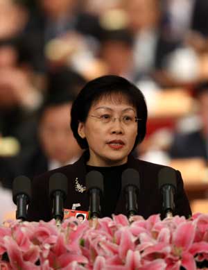 Zhen Zhen, member of the 11th National Committee of the Chinese People's Political Consultative Conference (CPPCC), speaks at the fourth plenary meeting of the Second Session of the 11th National Committee of the CPPCC held at the Great Hall of the People in Beijing, capital of China, on March 9, 2009.