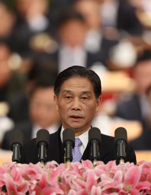 Lin Zhaoshu, member of the 11th National Committee of the Chinese People's Political Consultative Conference (CPPCC), speaks at the fourth plenary meeting of the Second Session of the 11th National Committee of the CPPCC held at the Great Hall of the People in Beijing, capital of China, on March 9, 2009.