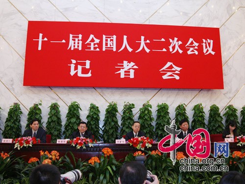 Minister of Commerce Chen Deming (2nd L), Minister of Industry and Information Technology Li Yizhong (3rd L) and Minister of Human Resources and Social Security Yin Weimin (4th L) attend a press conference on 'Boost domestic demand, increase employment and sustain economic growth' held by the Second Session of the 11th National People's Congress (NPC) at the Great Hall of the People in Beijing, capital of China, on March 10, 2009. 