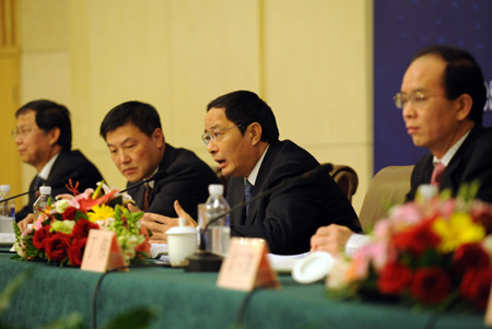 Some leading officials of Chinese Ministry of Culture attend a group interview on 'Cultural Market and Development of Cultural Industry' held by the Second Session of the 11th National People's Congress (NPC) in Beijing, capital of China, on March 12, 2009.